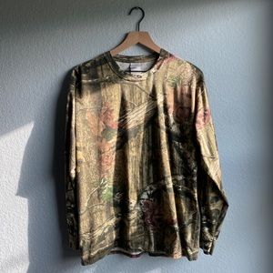 Mossy Oak Camouflage Long Sleeve Large - Like New
